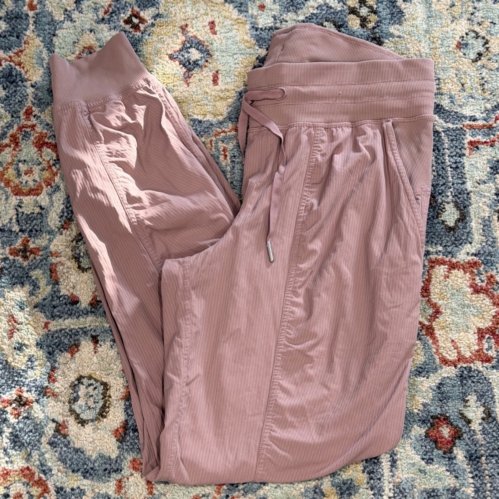Lululemon Beyond the Studio Jogger Women 6 Spiced Chai Ribbed Athleisure EUC